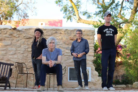 Interview // Nada Surf – Moon Mirror