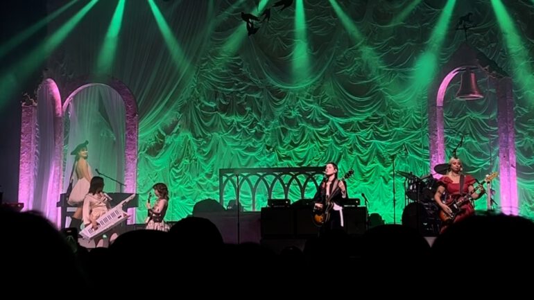 Review // The Last Dinner Party Tour 2026