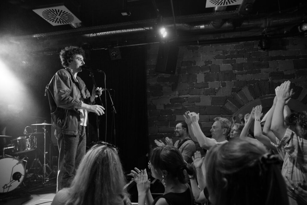 Isolation Berlin live im Cairo Würzburg.